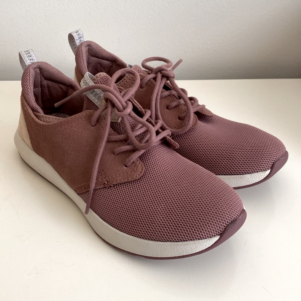 Reef Cruiser Women’s Sneaker Shoe Size 6.5